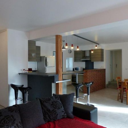 Maison Renovee Avec Cour Privee, Proche De Gannat, 3 Chambres, Animaux Acceptes, Equipements Modernes. - Fr-1-489-37 Poezat Eksteriør bilde