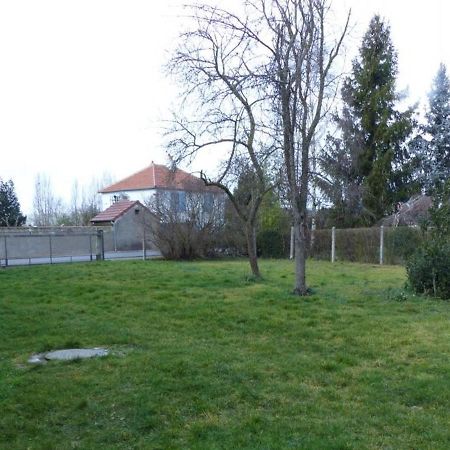 Maison Renovee Avec Cour Privee, Proche De Gannat, 3 Chambres, Animaux Acceptes, Equipements Modernes. - Fr-1-489-37 Poezat Eksteriør bilde
