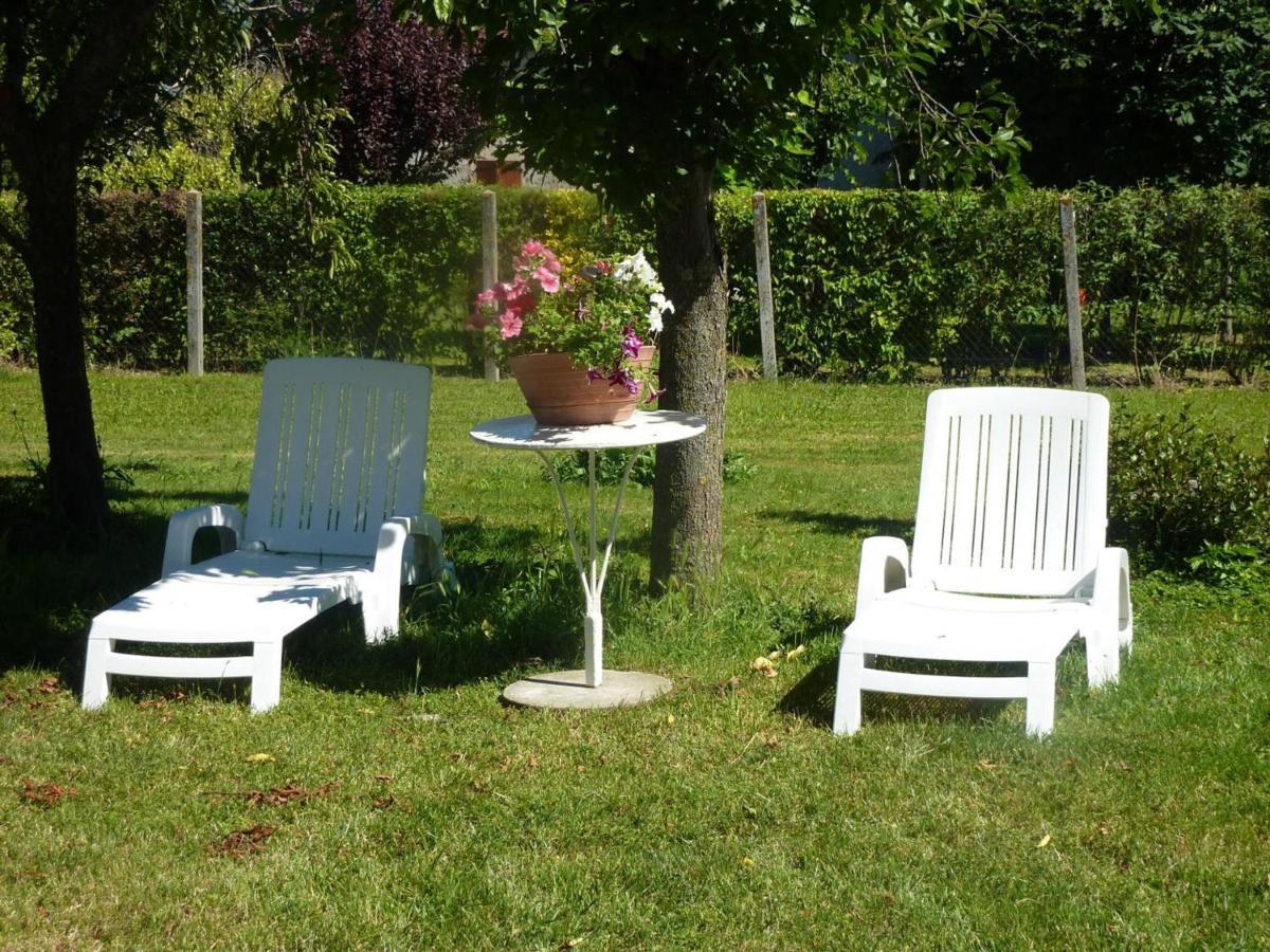 Maison Renovee Avec Cour Privee, Proche De Gannat, 3 Chambres, Animaux Acceptes, Equipements Modernes. - Fr-1-489-37 Poezat Eksteriør bilde